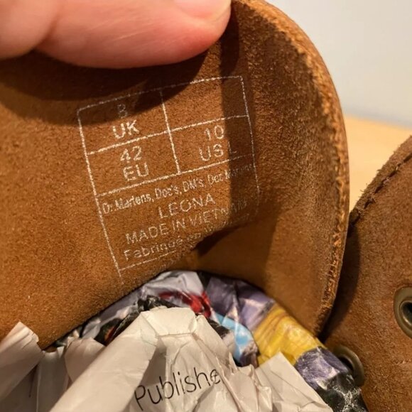 Dr. Martens Leona genuine leather platform boots - Picture 10 of 10